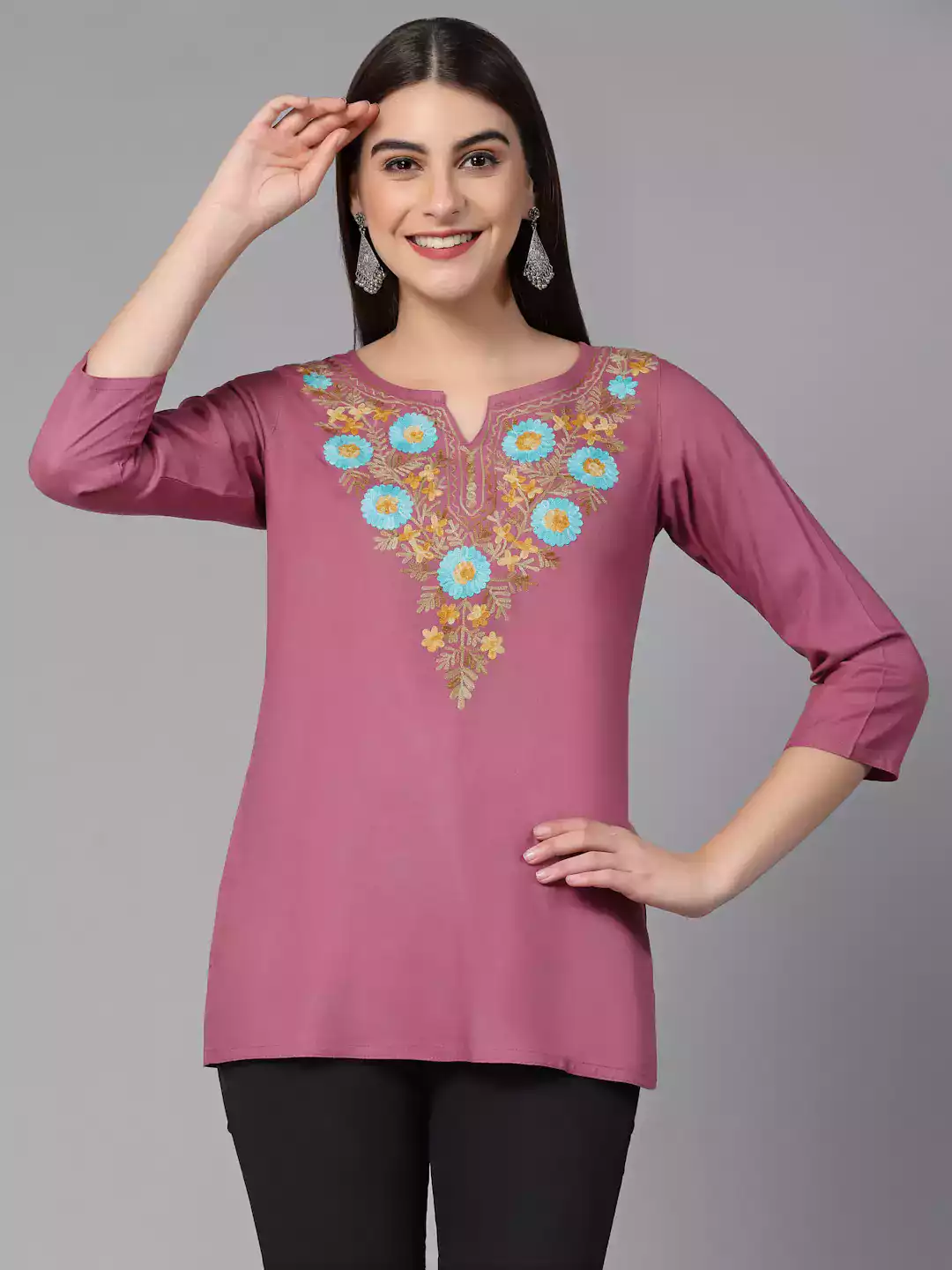 israa-aari-pink-short-kurti1-1.webp
